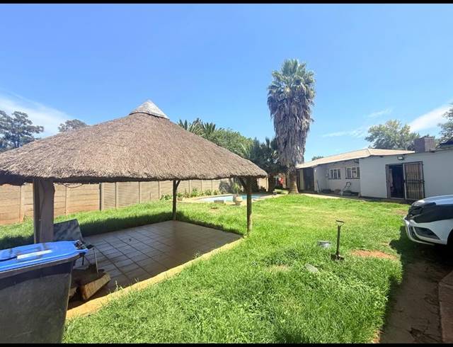 3 BEDROOM HOUSE FOR SALE IN VANDERBIJLPARK CW 1